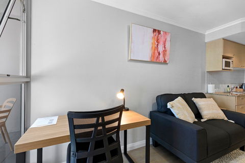 Astra Apartments Chatswood - Accommodation Guide 9
