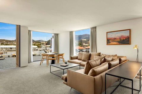 Macq 01 Hotel - Accommodation Asia 11