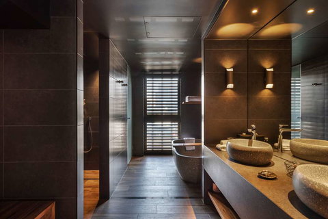 Macq 01 Hotel - Accommodation Asia 14