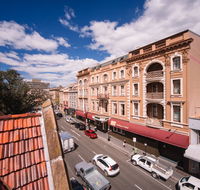 Hadley's Orient Hotel - Accommodation Guide