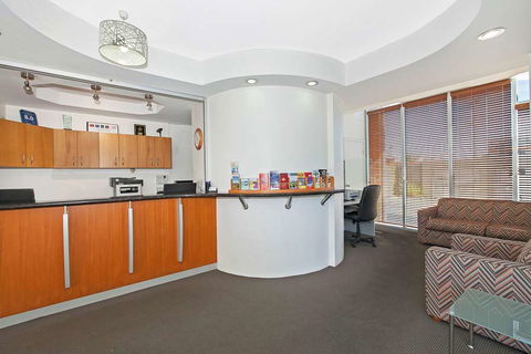 Comfort Inn & Suites Northgate Airport - Accommodation Asia 1