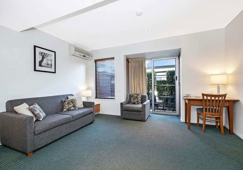 Comfort Inn & Suites Northgate Airport - Accommodation Asia 8