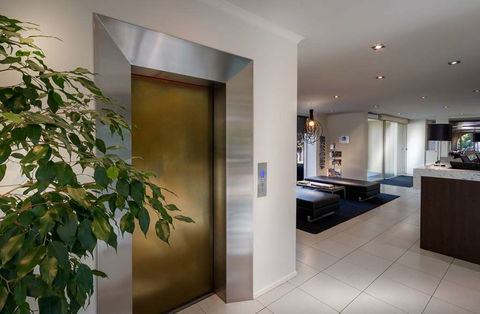 Best Western Plus Travel Inn Hotel - Accommodation Guide 3