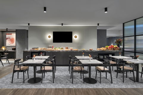 Melbourne Marriott Hotel - Accommodation Guide 13