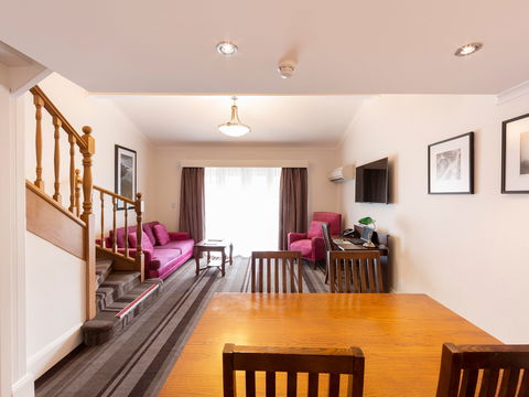 Mercure Canberra Hotel - Accommodation Asia 5