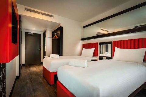 Essence Hotel Carlton - Accommodation Guide 6