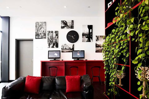 Essence Hotel Carlton - Accommodation Guide 8