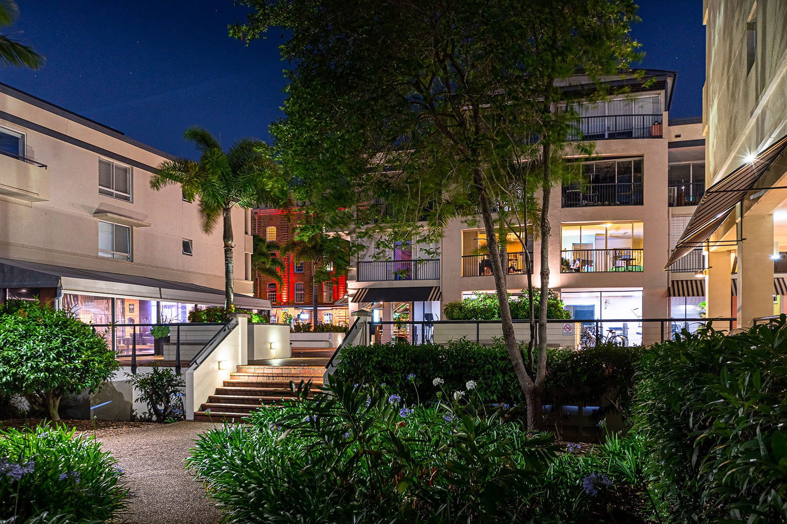 Newstead QLD Accommodation Asia