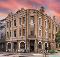 The Vulcan Hotel - Accommodation Guide