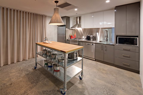 Zara Tower Serviced Apartments - Accommodation Asia 9