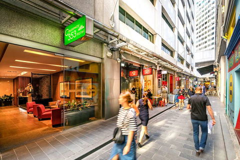 Causeway 353 Hotel - Accommodation Guide 0