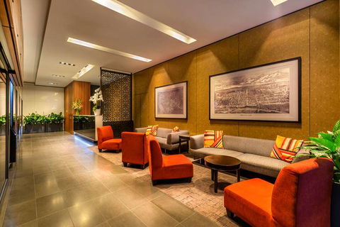 Causeway 353 Hotel - Accommodation Guide 2