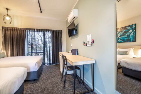 Nightcap At Excelsior Hotel - Accommodation Guide 1