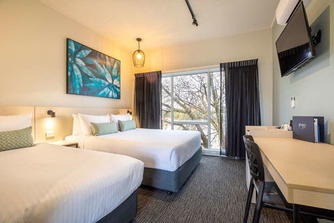 Nightcap At Excelsior Hotel - Accommodation Guide 2