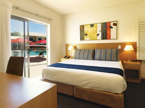 Oaks Broome - Accommodation Guide 2
