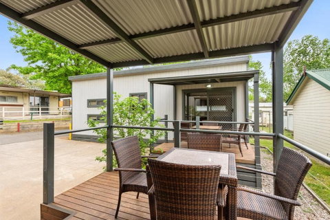 Discovery Parks Lake Hume - Accommodation Asia 2