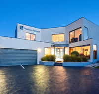 Madsen Retreat - Accommodation Guide