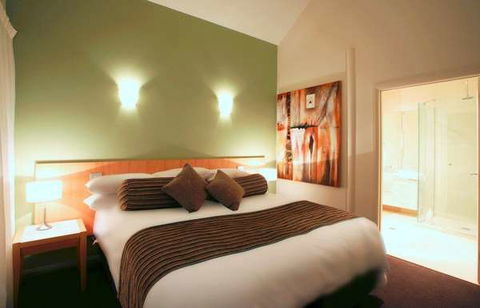 York Cove - Accommodation Guide 2