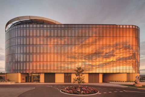 Vibe Hotel Canberra Airport - Accommodation Asia 1