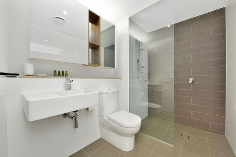 Astra Apartments MacQuarie Park - Accommodation Guide 1