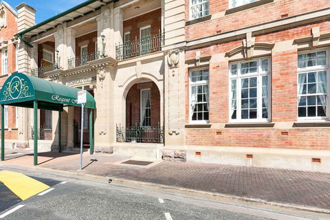 Quality Hotel Regent Rockhampton - Accommodation Asia 1