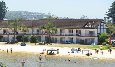 The Clan Lakeside Lodge - Accommodation Asia 0