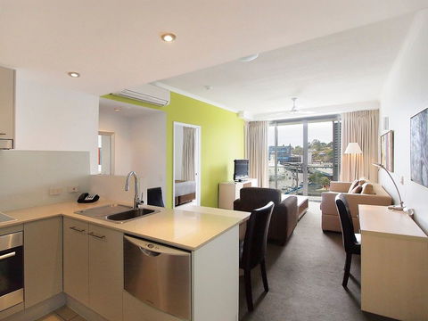 Oaks Gateway On Palmer - Accommodation Guide 4