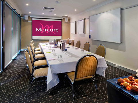 Mercure Townsville - Accommodation Guide 8