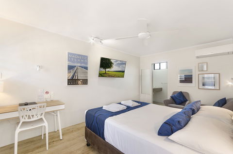 Beach House Motel - Accommodation Asia 1