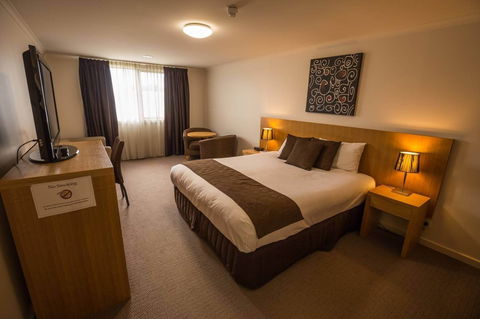 Bairnsdale International - Accommodation Asia 4