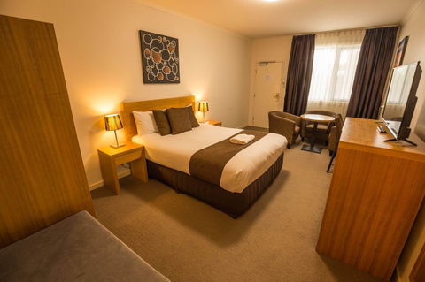 Bairnsdale International - Accommodation Asia 7