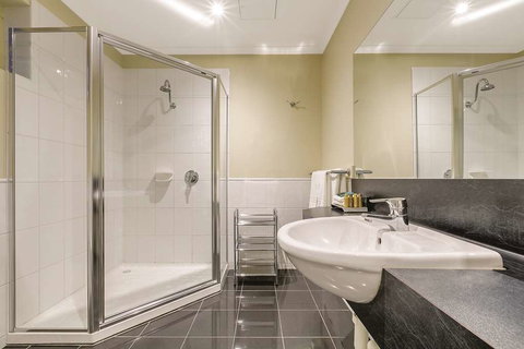 Lake Inn Ballarat - Accommodation China 3