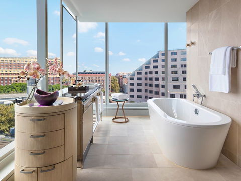 Sofitel Sydney Darling Harbour - Accommodation Asia 3