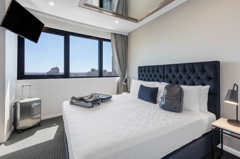 Meriton Suites Kent Street - Accommodation Asia 3