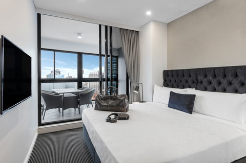 Meriton Suites Kent Street - Accommodation Asia 12