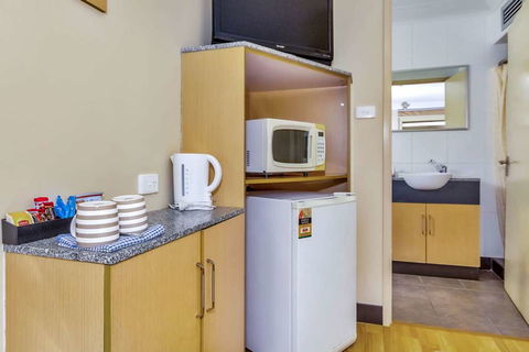 Econo Lodge Karratha - Accommodation Guide 9