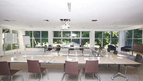 Forrest Hotel & Apartments - Accommodation Asia 4