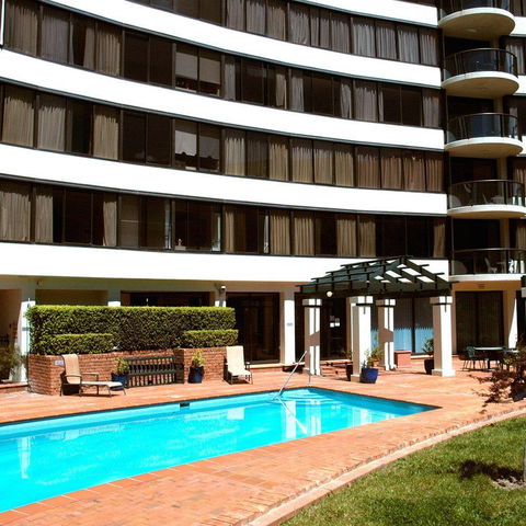 BreakFree Capital Tower - Accommodation Asia 10