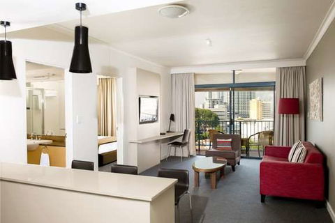 Mantra On The Esplanade - Accommodation Guide 8