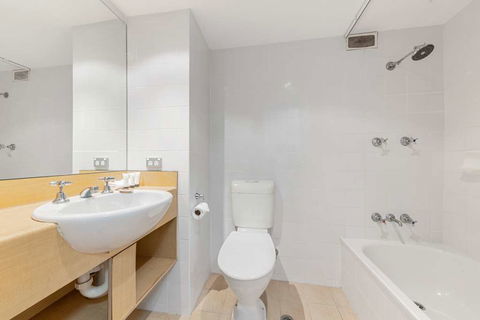 Hotel Frontier Darwin - Accommodation Guide 9