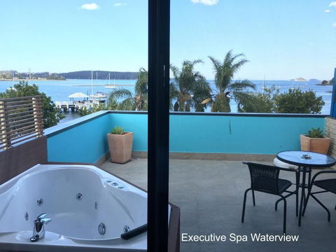 Mariners On The Waterfront - Accommodation Asia 9