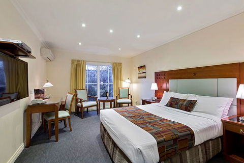 Best Western Plus The Buckingham Inn - Accommodation Asia 2