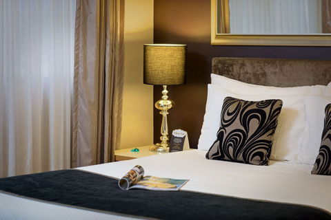 Treasury On Collins Hotel - Accommodation Asia 2