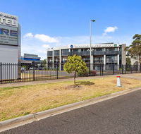 Quality Inn Taylors Lakes Motel - Accommodation Asia