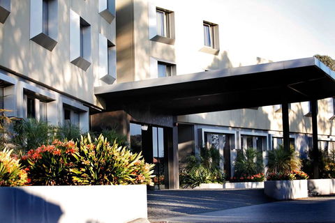 Golden Pebble Hotel - Accommodation Asia 1