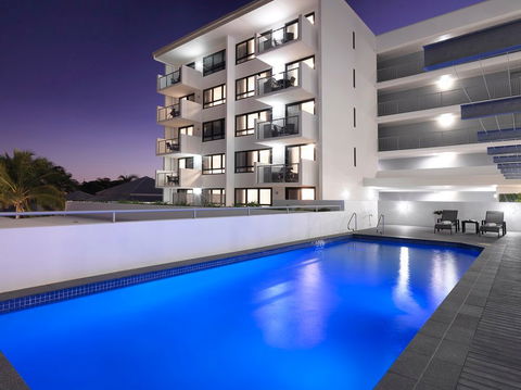 Oaks Carlyle - Accommodation Guide 1