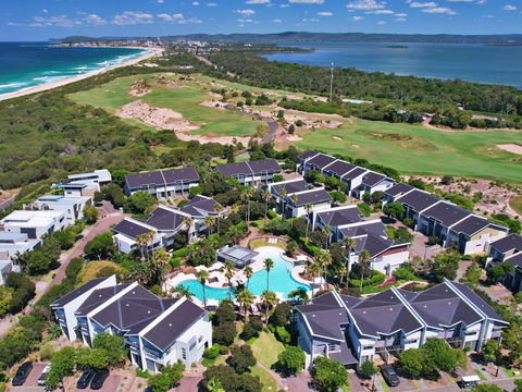 Pullman Magenta Shores Resort - Accommodation Asia 0