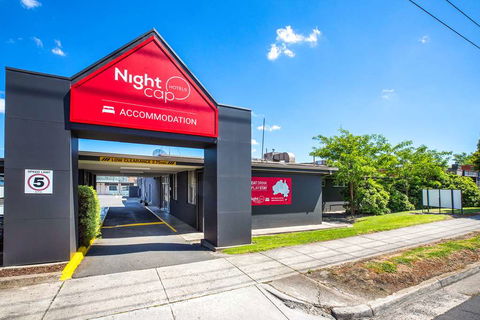 Sandbelt Club Hotel - Accommodation Asia 1