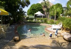 Toowong Villas - Accommodation Guide 1