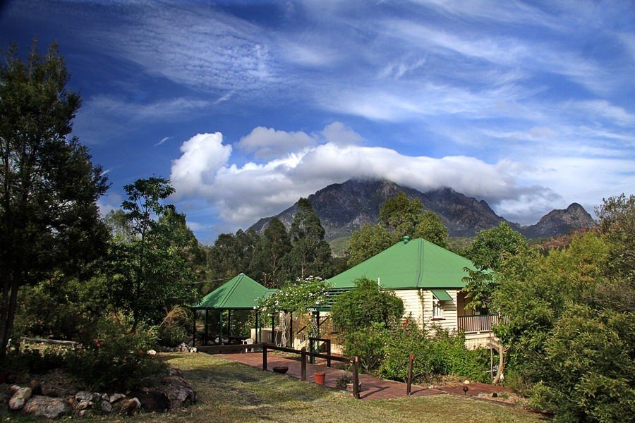 Moonie QLD Accommodation Asia